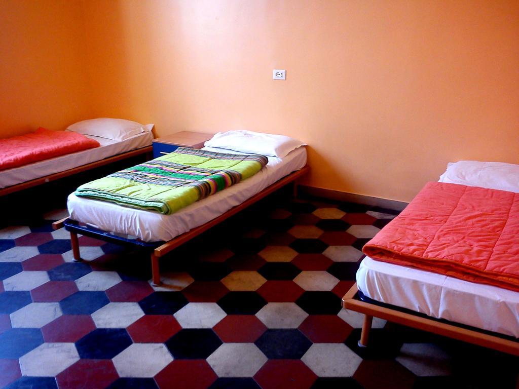 Youth Meeting Home Florença Exterior foto